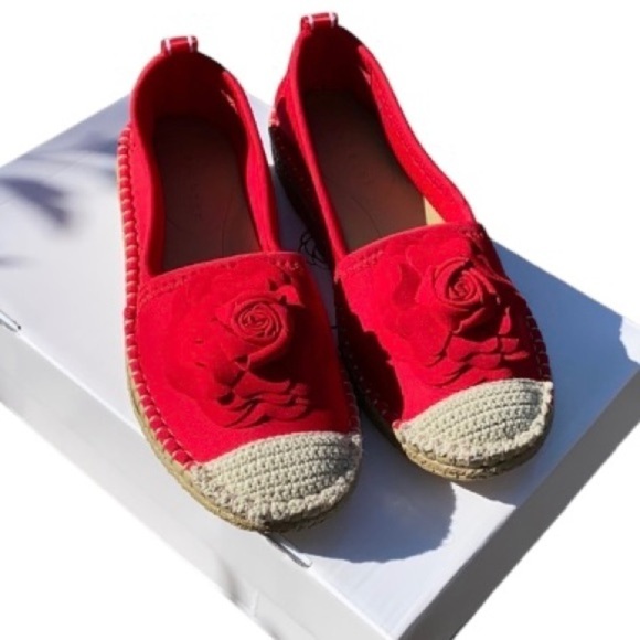 Taryn Rose espadrilles Quincy Shiny Scuba Sangria red NEW in box 6 - Picture 1 of 10